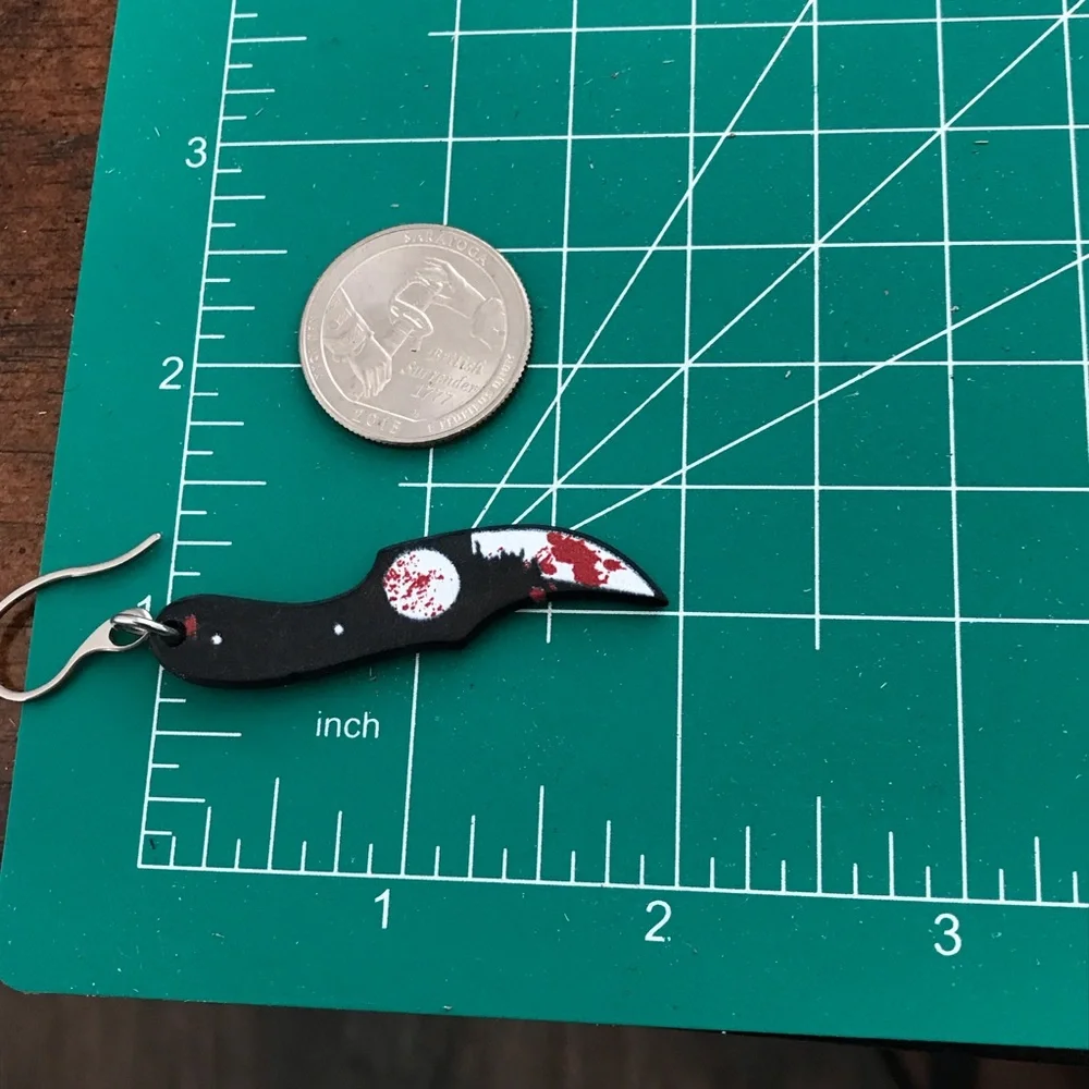 🆕 Blood Bag Type AB and B with Bloody Knife Earrings - Picture 3 of 4